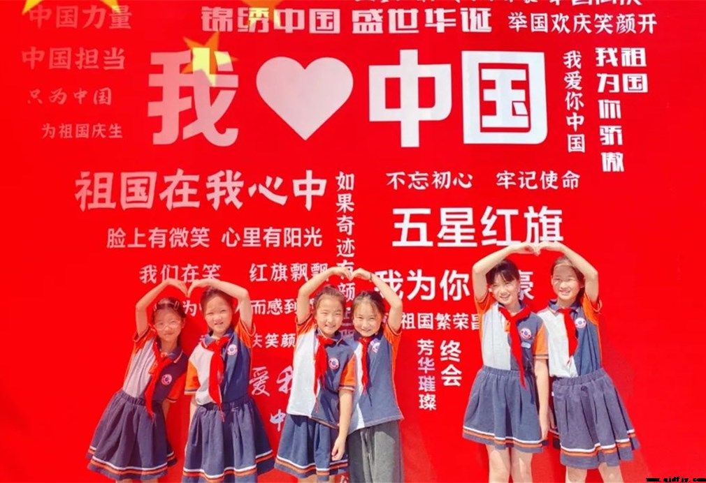 德風愛國季丨祖國媽媽，祝您75周歲生日快樂！